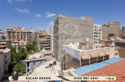 شقة - 5 غرف نوم - 3 حمامات للبيع في طريق ابو قير - زيزينيا - حي شرق - الاسكندرية