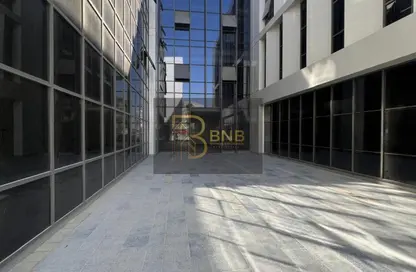 محل تجاري - استوديو - 4 حمامات للايجار في مساكن شيراتون - شيراتون المطار - النزهة - القاهرة