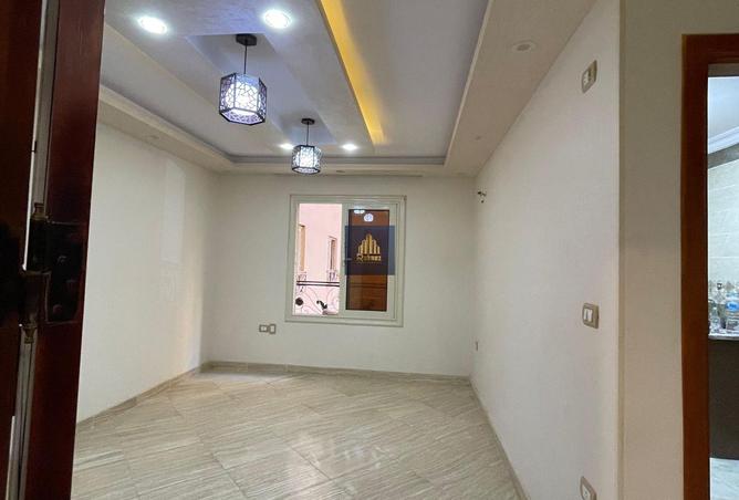 8023414 - Property Image 2