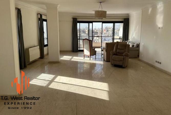 7787418 - Property Image 2
