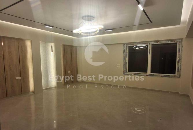 8228844 - Property Image 3