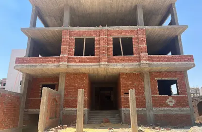 Apartment - 3 Bedrooms - 2 Bathrooms for sale in Bait Alwatan - The 5th Settlement - New Cairo City - Cairo