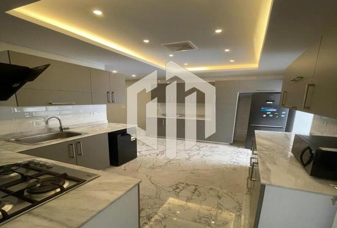 8083131 - Property Image 3