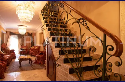 دوبلكس - 5 غرف نوم - 2 حمامات للبيع في شارع جمال عبد الناصر - المندرة - حي ثان المنتزة - الاسكندرية