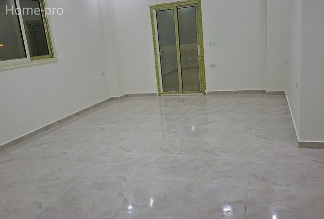 8476070 - Property Main Image