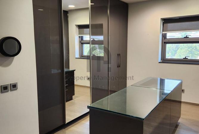 8247039 - Property Image 2