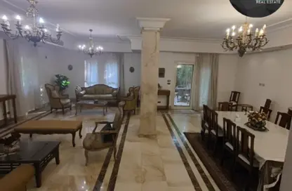 فيلا - 5 غرف نوم - 4 حمامات للايجار في شارع 10 - جرينز - الحي السادس - الشيخ زايد - الجيزة