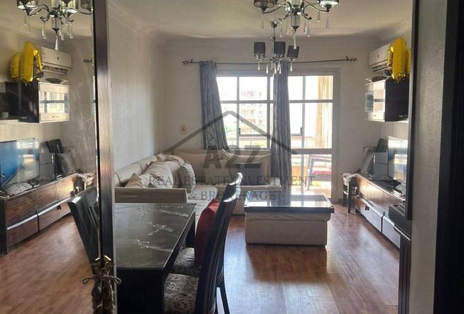 8081373 - Property Image 3