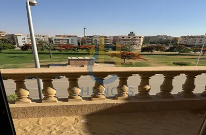 (بنتهاوس  (روف - 6 غرف نوم - 4 حمامات للبيع في شارع عمر خورشيد - البنفسج 10 - البنفسج - مدينة القاهرة الجديدة - القاهرة