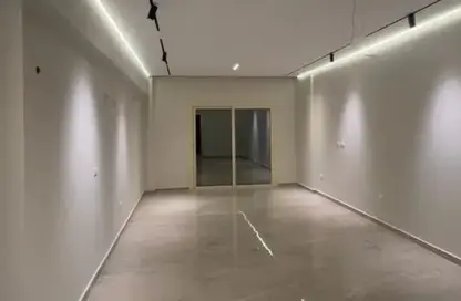 Apartment - 3 Bedrooms - 2 Bathrooms for rent in One Ninety Mall - South Teseen St. - The 5th Settlement - New Cairo City - Cairo