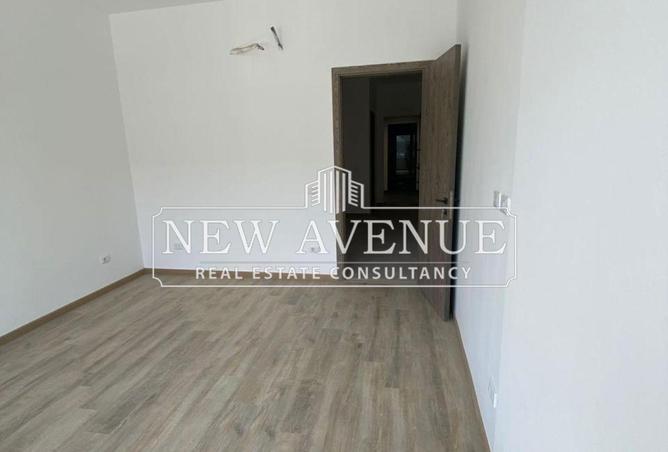 8239441 - Property Image 2