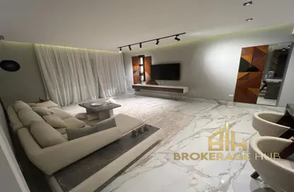 Apartment - 2 Bedrooms - 3 Bathrooms for rent in Lake View Residence - 5th Settlement Compounds - The 5th Settlement - New Cairo City - Cairo
