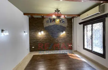 شقة - 3 غرف نوم - 2 حمامات للايجار في طريق غرب سوميد - غرب سوميد - مدينة 6 أكتوبر - الجيزة