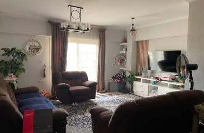 Apartment - 2 Bedrooms - 1 Bathroom for sale in Katameya Gardens - El Katameya Compounds - El Katameya - New Cairo City - Cairo