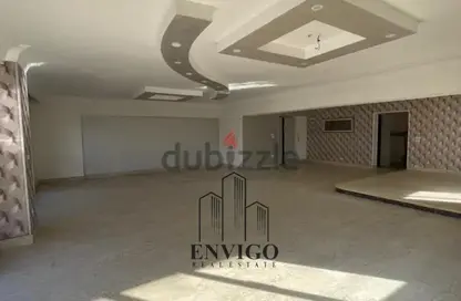 Apartment - 4 Bedrooms - 3 Bathrooms for sale in Abdel Razek Al Sanhouri St. - 6th Zone - Nasr City - Cairo