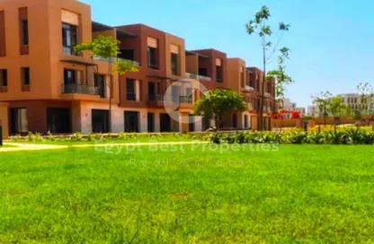 فيلا - 4 غرف نوم - 3 حمامات للبيع في ديستريكت 5 - كمبوندات التجمع الخامس - التجمع الخامس - مدينة القاهرة الجديدة - القاهرة