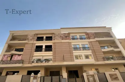Apartment - 3 Bedrooms - 1 Bathroom for sale in Gardenia Springs - Ext North Inves Area - New Cairo City - Cairo