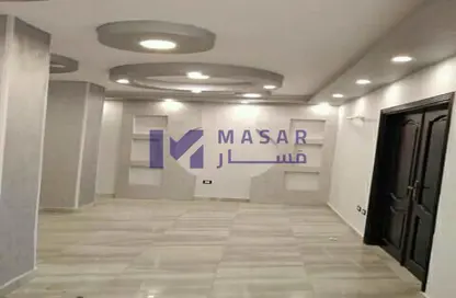 شقة - 3 غرف نوم - 2 حمامات للبيع في طريق جوزيف تيتو - النزهه الجديدة - النزهة - القاهرة