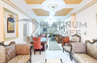 Apartment - 3 Bedrooms - 1 Bathroom for rent in Zakaria Ghoneim St. - Ibrahimia - Hay Wasat - Alexandria