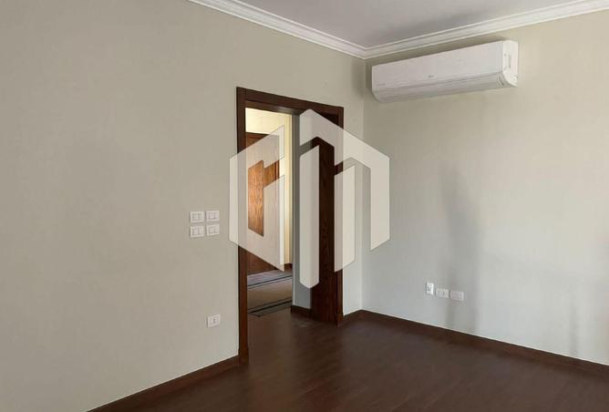 8220593 - Property Main Image