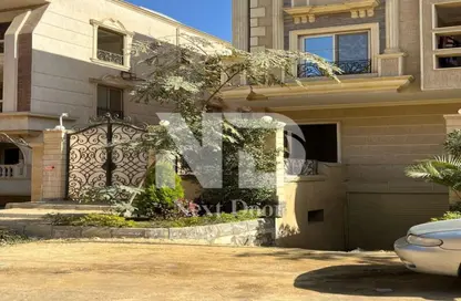 Apartment - 4 Bedrooms - 4 Bathrooms for sale in El Koronfel - The 5th Settlement - New Cairo City - Cairo