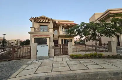 Villa - 5 Bedrooms - 7 Bathrooms for sale in Madinaty - Cairo