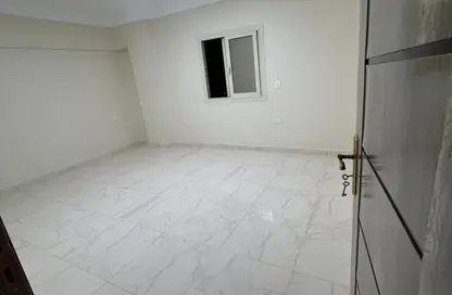 شقة - 3 غرف نوم - 2 حمامات للبيع في شارع الخمسين - زهراء المعادي - حي المعادي - القاهرة