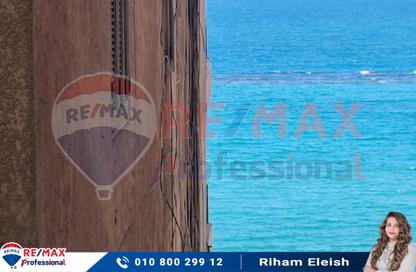 Apartment - 3 Bedrooms - 1 Bathroom for sale in Al Geish Road - El Mandara - Hay Than El Montazah - Alexandria