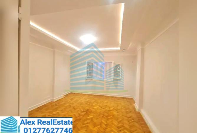 8063266 - Property Image 2