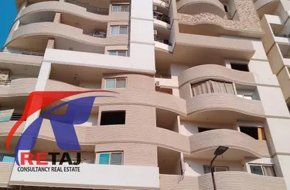 Apartment - 3 Bedrooms - 3 Bathrooms for sale in Al Lewaa Mahmoud St. - 10th Zone - Nasr City - Cairo