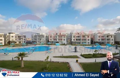 Chalet - 2 Bedrooms - 2 Bathrooms for sale in Youd - Ras Al Hekma - North Coast