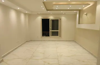 شقة - 3 غرف نوم - 2 حمامات للايجار في مدينة الخمائل - كمبوندات الشيخ زايد - الشيخ زايد - الجيزة