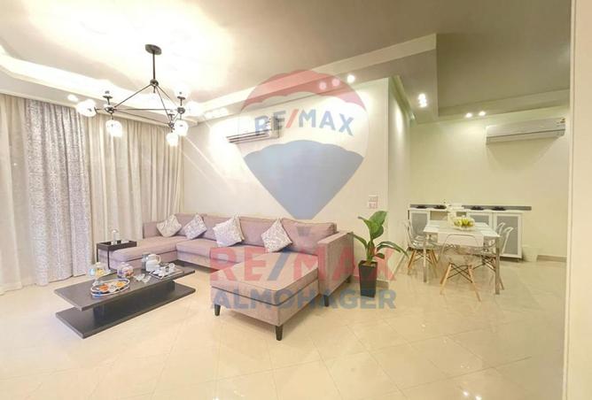 8081618 - Property Image 2