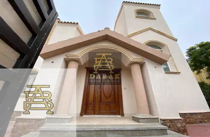 Villa - 5 Bedrooms - 4 Bathrooms for rent in Madinaty - Cairo