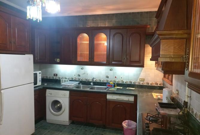 8421330 - Property Image 2