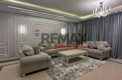 شقة - 4 غرف نوم - 4 حمامات للايجار في 6 ويست - بيفرلي هيلز - كمبوندات الشيخ زايد - الشيخ زايد - الجيزة