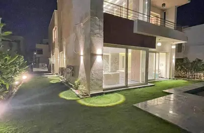 Villa - 5 Bedrooms - 6 Bathrooms for sale in The Crown - Cairo Alexandria Desert Road - 6 October City - Giza