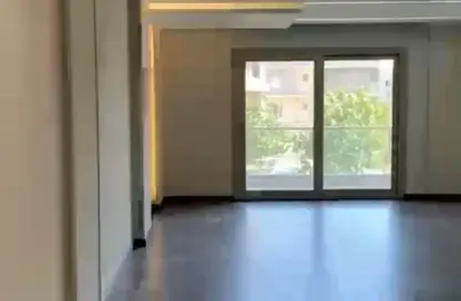 شقة - 3 غرف نوم - 3 حمامات للبيع في جاليريا  مون فالى - المستثمرين الجنوبية - مدينة القاهرة الجديدة - القاهرة