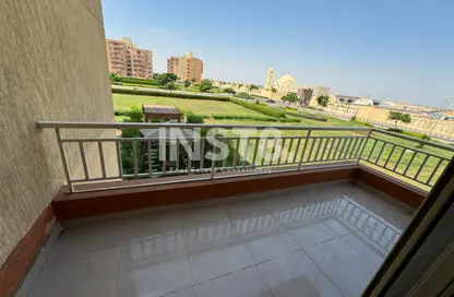 شقة - 3 غرف نوم - 2 حمامات للايجار في مدينة وصال - كمبوندات الشروق - مدينة الشروق - القاهرة