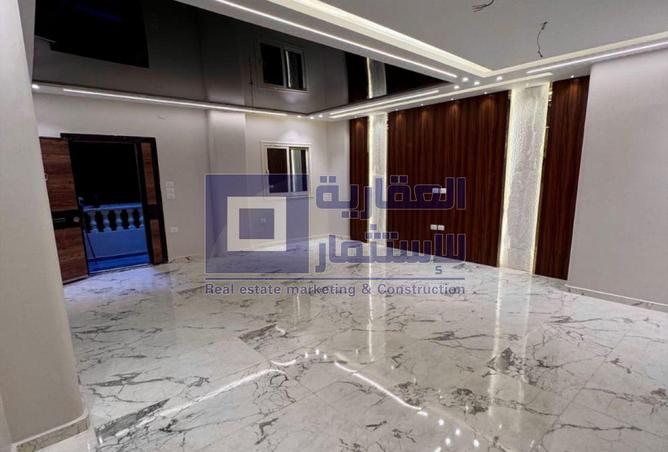 8167536 - Property Image 2