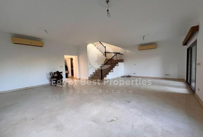 8203215 - Property Image 2