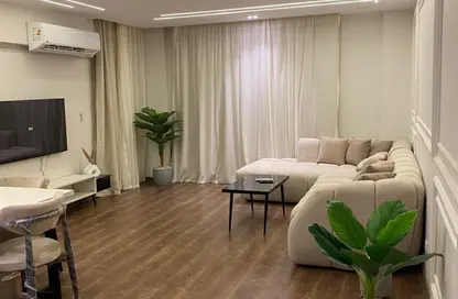 Apartment - 2 Bedrooms - 1 Bathroom for rent in El Rehab Extension - Al Rehab - New Cairo City - Cairo