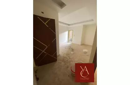 Apartment - 3 Bedrooms - 1 Bathroom for sale in Abou El Houl - New Cairo City - Cairo