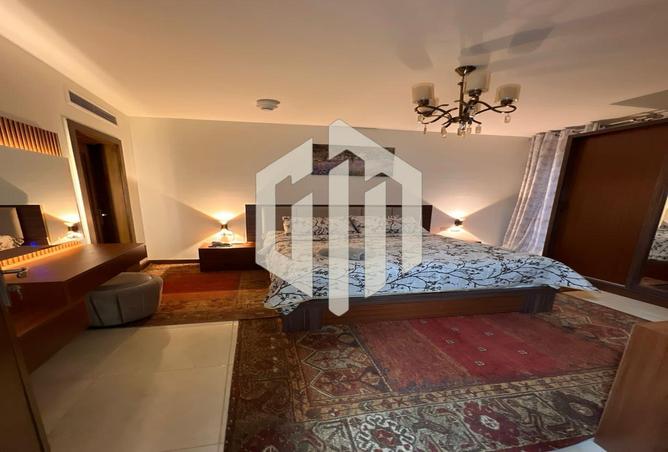 8369100 - Property Image 2