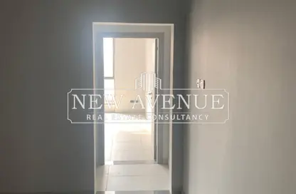Clinic - Studio - 2 Bathrooms for sale in Hale Town - 6 October City - Giza