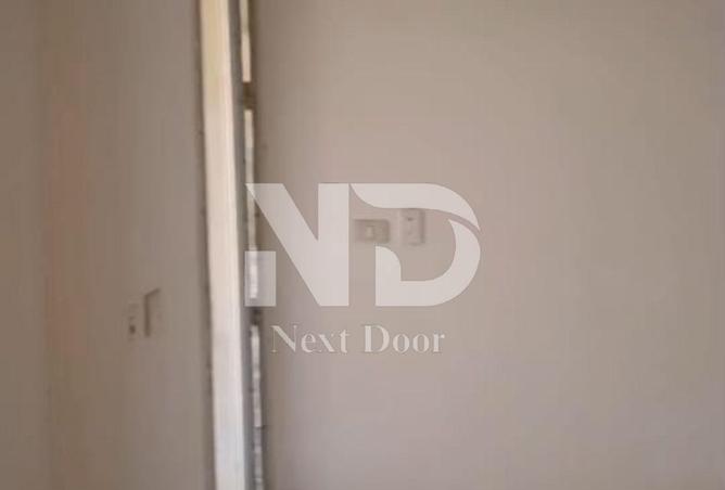 8195960 - Property Image 2