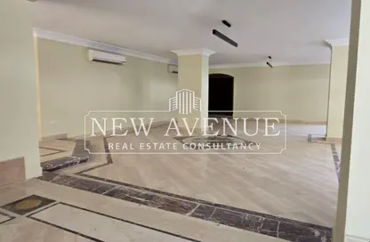 Office Space - Studio - 1 Bathroom for rent in Al Delai Mosque St. - Seyouf - Hay Sharq - Alexandria
