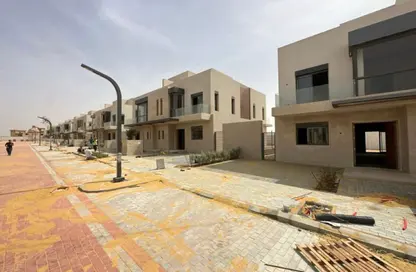 Townhouse - 3 Bedrooms - 4 Bathrooms for sale in Al Karma Gates - New Zayed City - Sheikh Zayed City - Giza