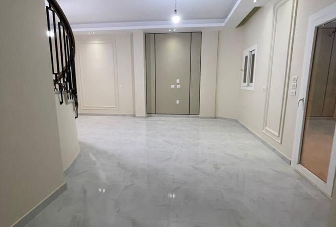 8366080 - صورة العقار 2