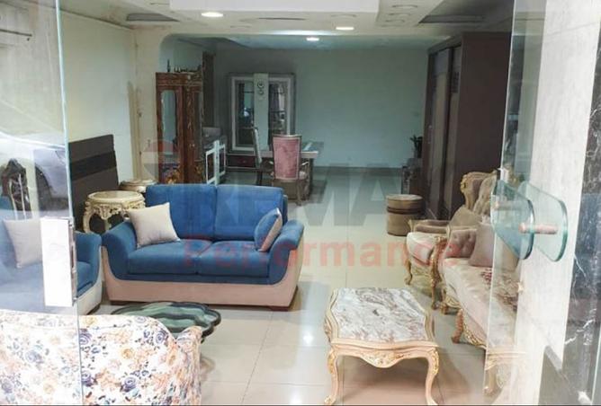 8424000 - Property Image 2